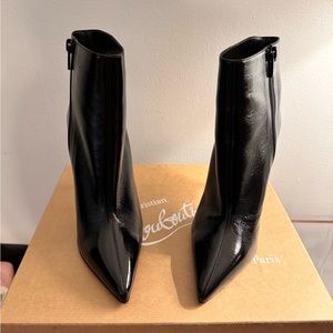 Christian Louboutin So Kate 100 bootie black tissou naplack size 39 NIB